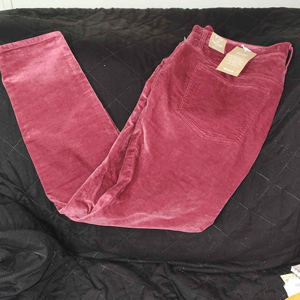 Madewell Boyfriend Jeans in Rich Burgundy 33P NWT